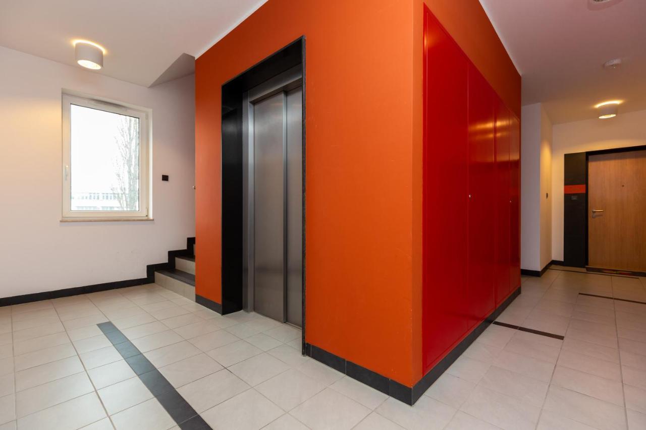 Kolorowy Goclaw Apartment By Noclegi Renters Varsóvia Exterior foto