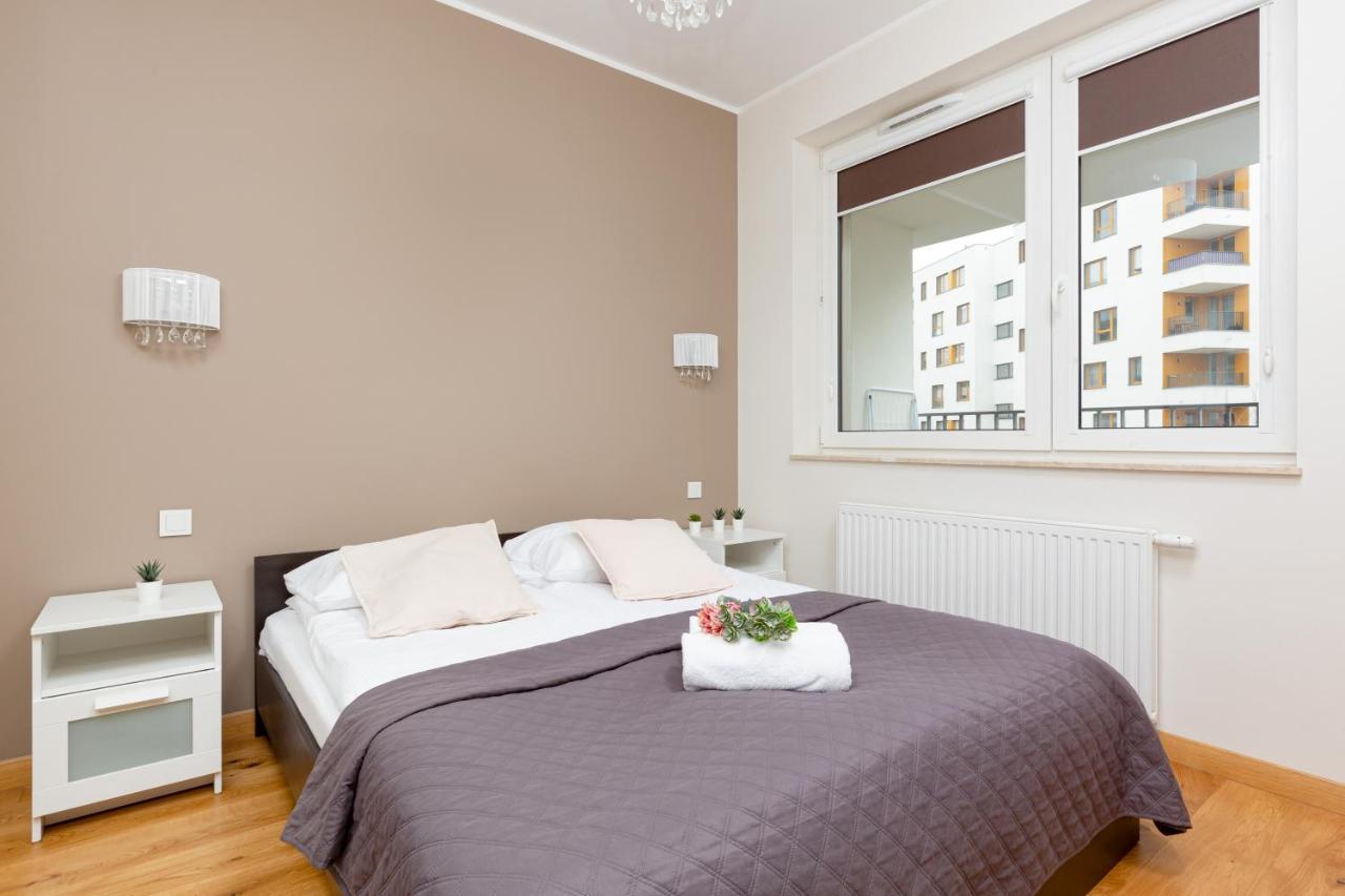 Kolorowy Goclaw Apartment By Noclegi Renters Varsóvia Exterior foto
